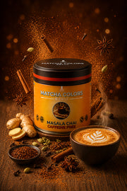 Bodegón oscuro de Masala Chai Blend con canela, cardamomo, anís estrellado y latte chai
