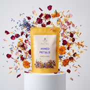 Doypack de Mixed Petals de Matcha Colors con una explosion de petalos de colores en estudio - campaña IA